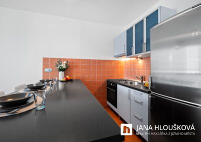 Prodej bytu 2+kk/L, Praha 4 – Háje, ul. Matúškova