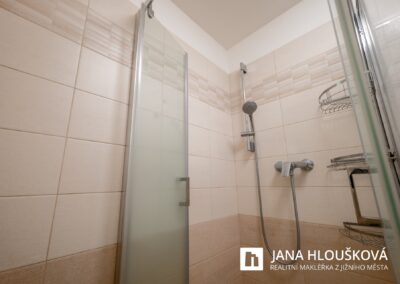 Prodej bytu 2+kk/L, Praha 4 - Háje, ul. Steinerova