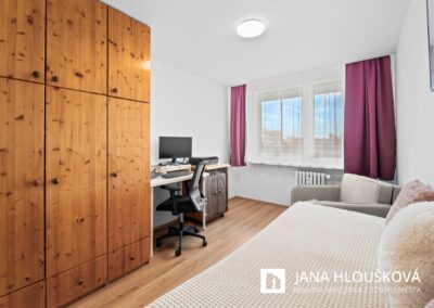 Prodej bytu 2+kk/L, Praha 4 - Háje, ul. Steinerova